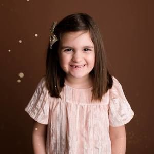 Meet your Posher, Adrienne